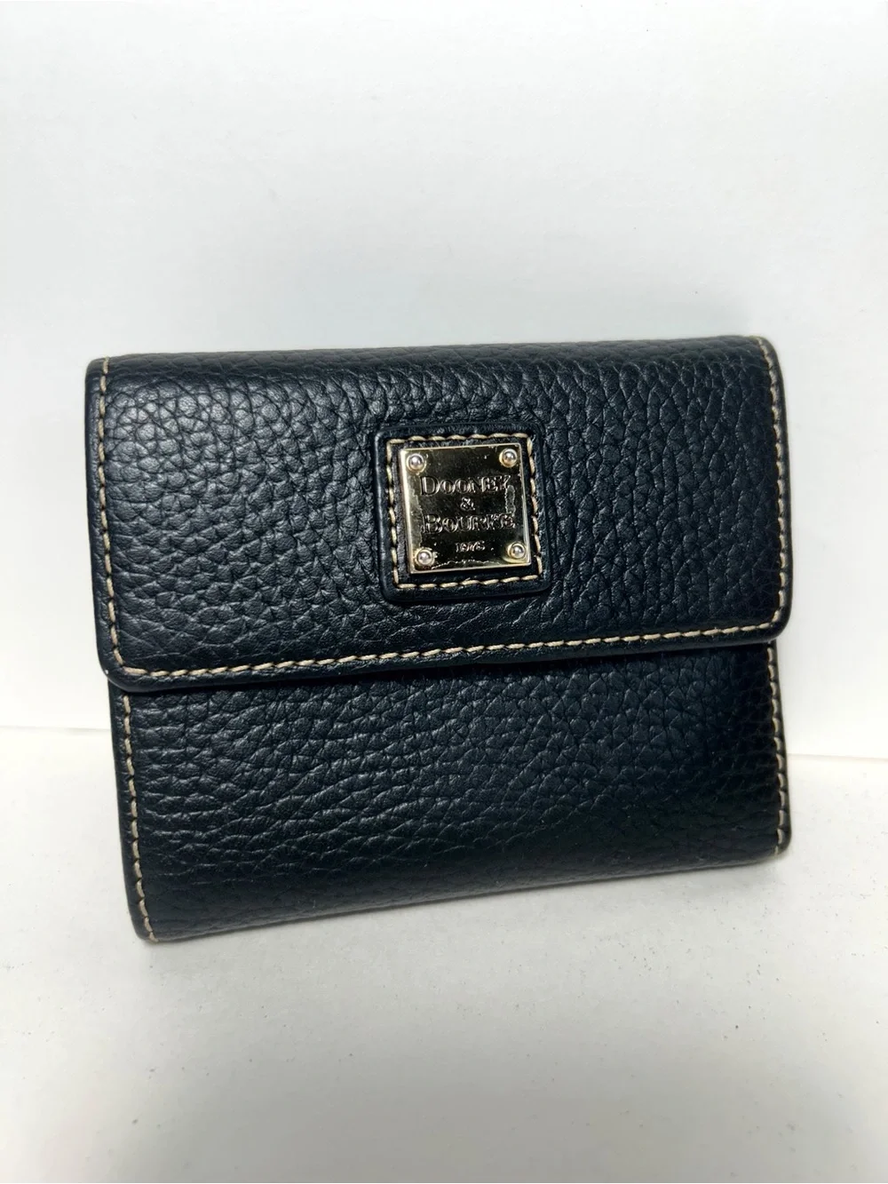 Dooney & Bourke Black Pebbled Leather Compact Trifold Wallet with Gold Plate EUC